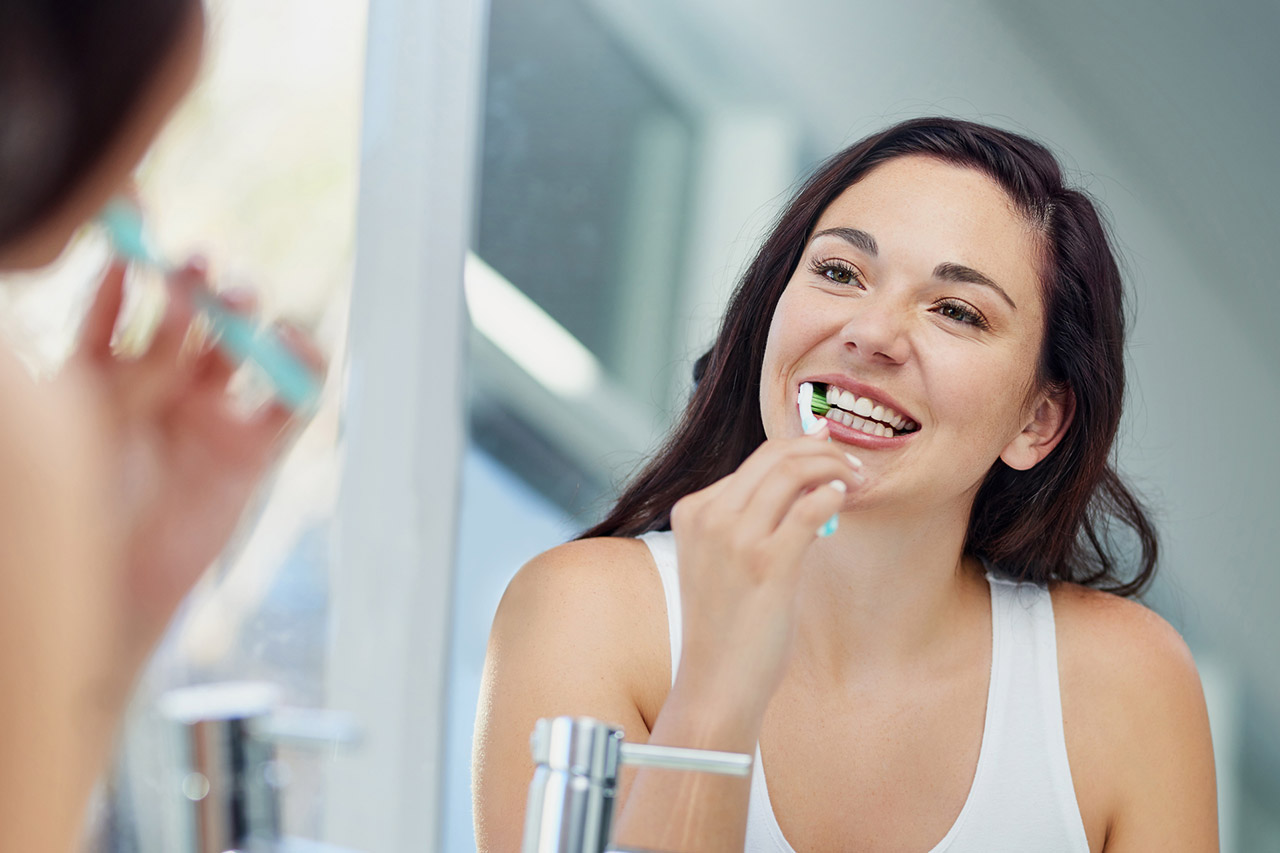 8 dicas práticas de como cuidar dos dentes e manter a saúde bucal em dia