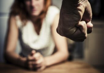 Conheça os 5  tipos de violência contra a mulher